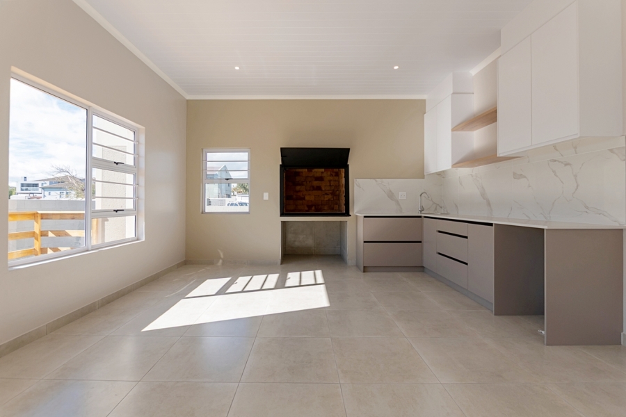 4 Bedroom Property for Sale in Country Club Western Cape